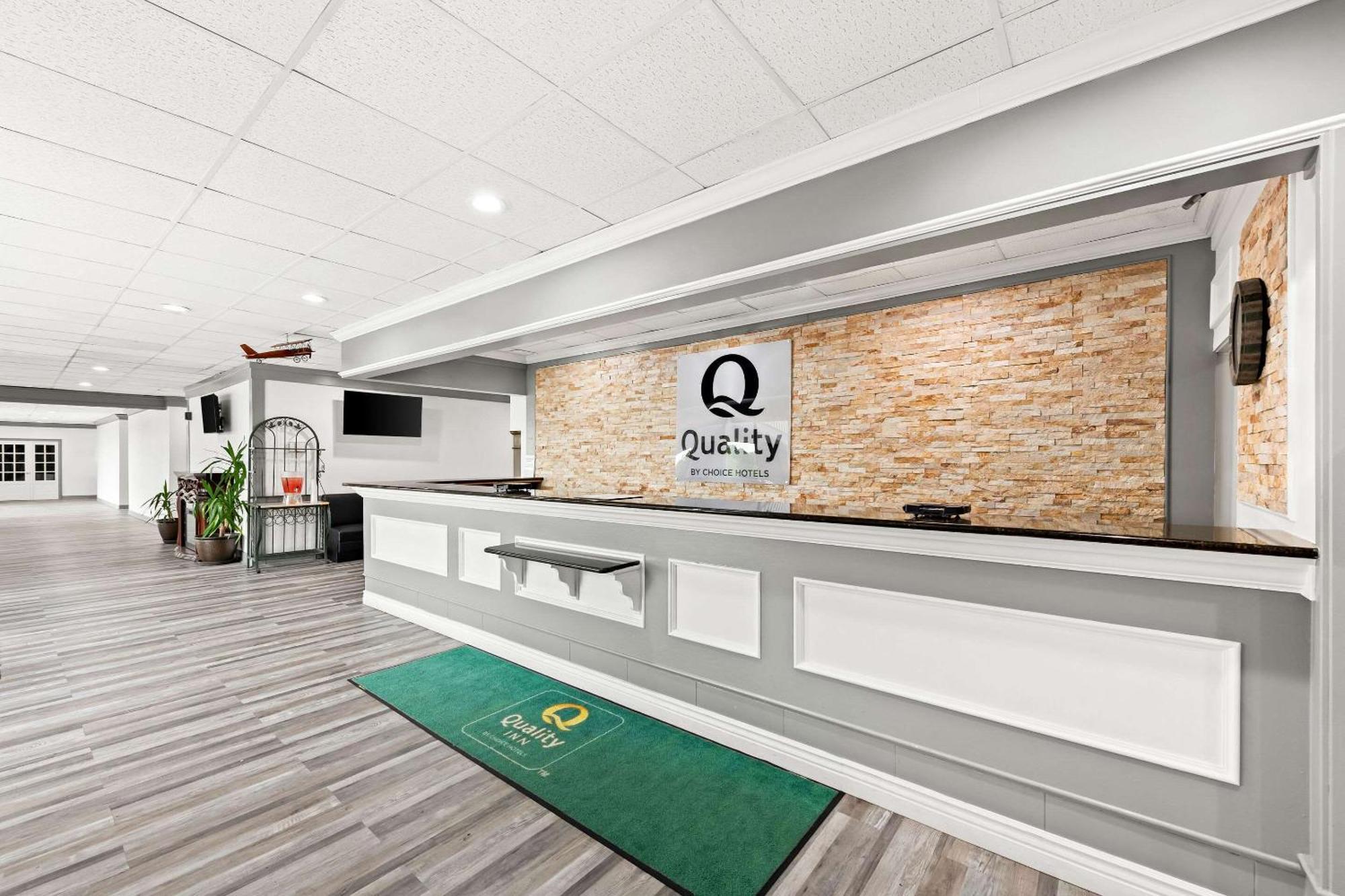 Quality Inn Dayton Airport Englewood Dış mekan fotoğraf